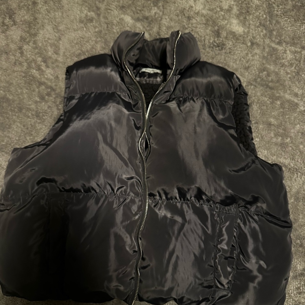 Women’s  Black Puffer Vest